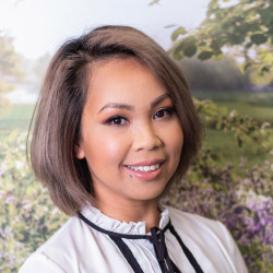 Cat Santos